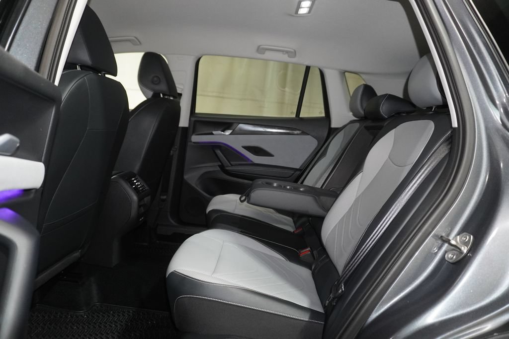 Certified 2026 Volkswagen Tiguan SE AWD/4WD image 14