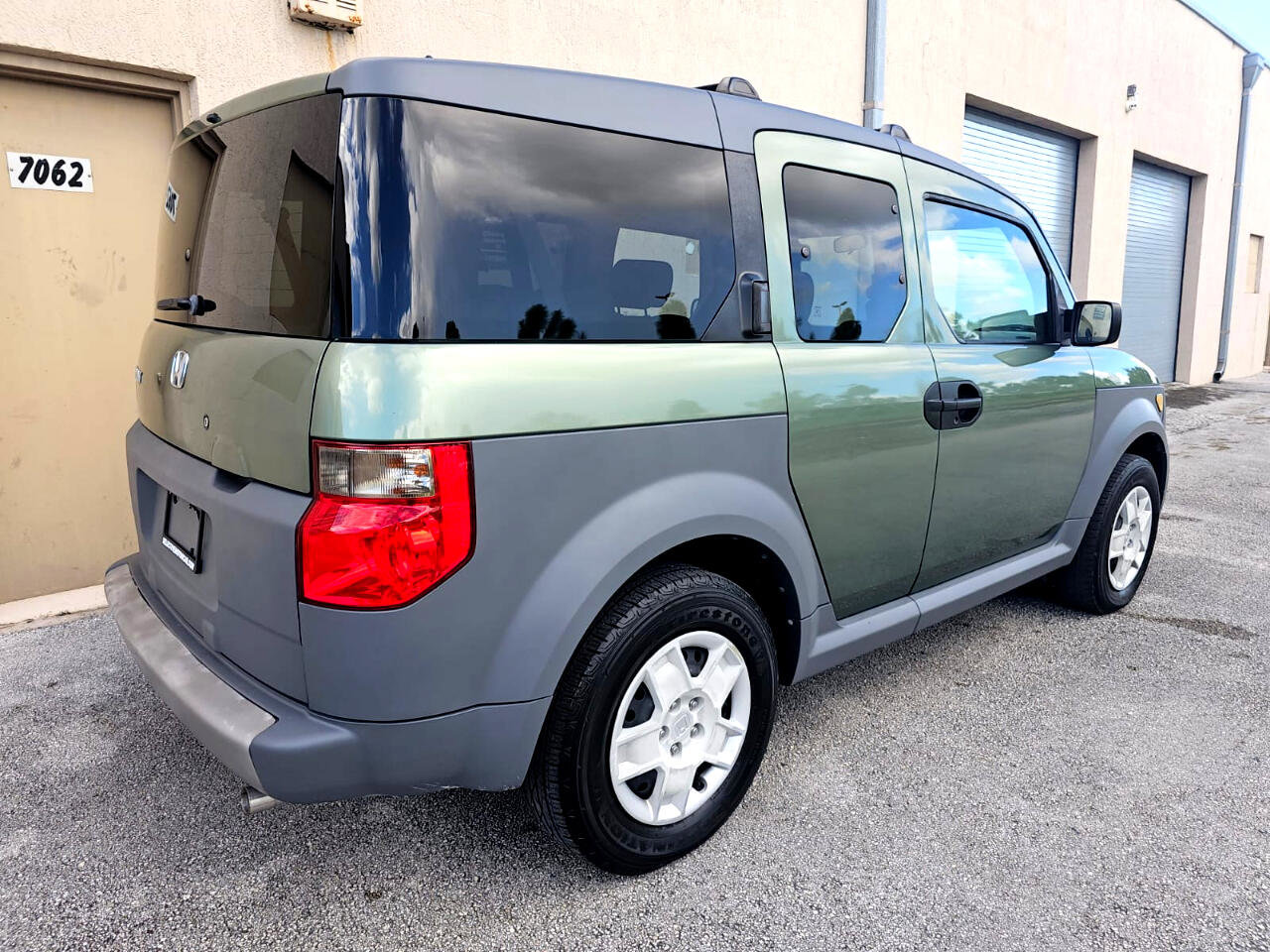 Used 2005 Honda Element LX image 16