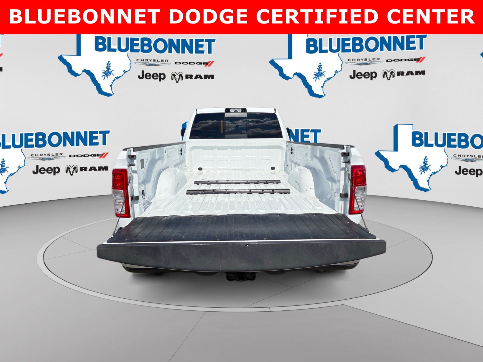 Used 2024 RAM 2500 Tradesman w/ Chrome Appearance Group AWD/4WD image 23