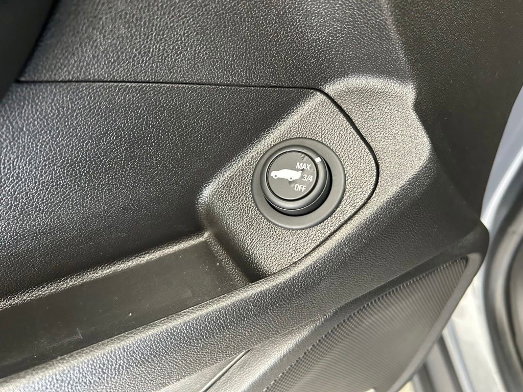 Used 2018 GMC Terrain Denali w/ Advanced Safety Package FWD image 39