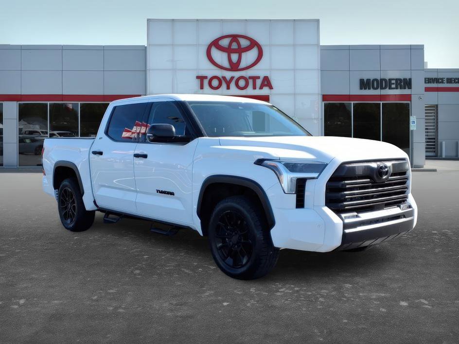 Used 2023 Toyota Tundra SR5 w/ SR5 Convenience Package image 8