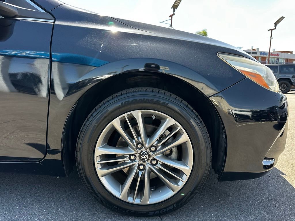 Used 2017 Toyota Camry SE FWD image 8