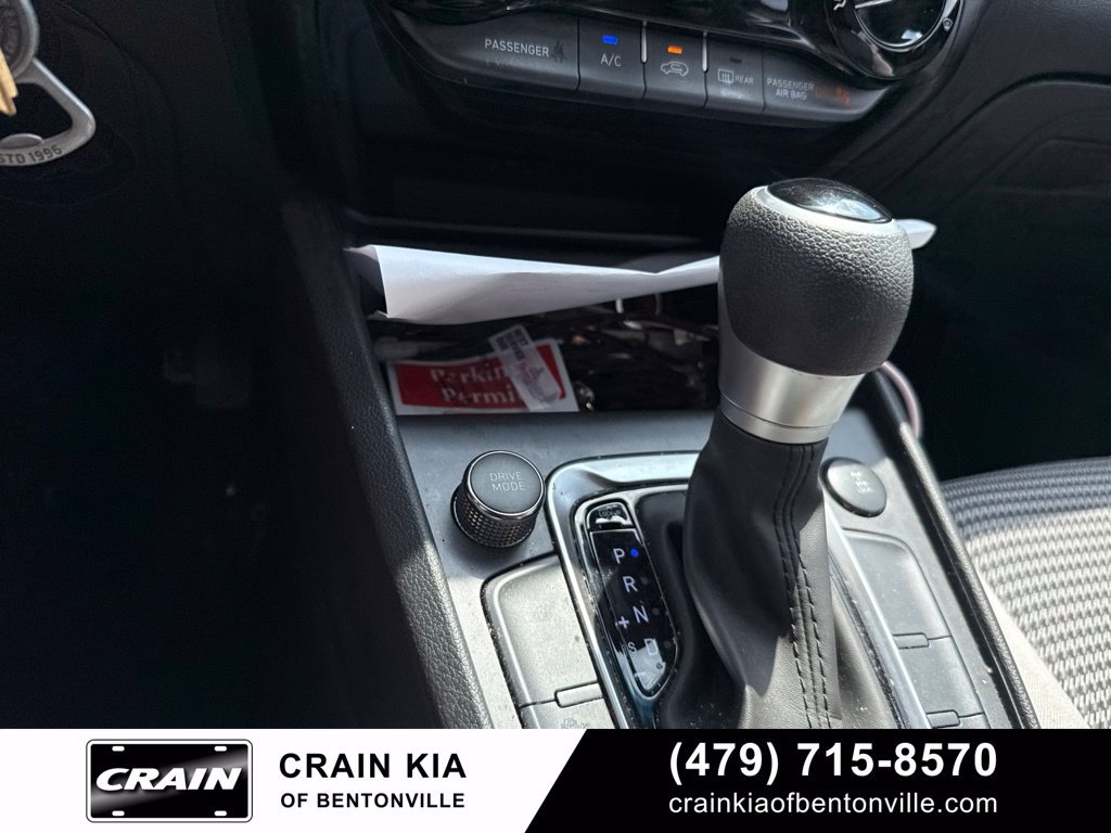 Used 2023 Hyundai Kona SE w/ Cargo Package AWD/4WD image 18