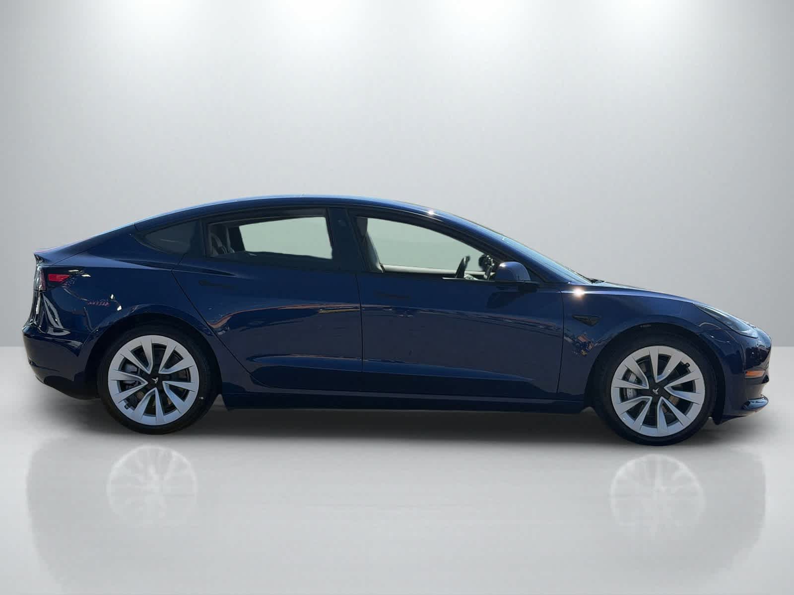 Used 2022 Tesla Model 3 Long Range AWD/4WD image 8
