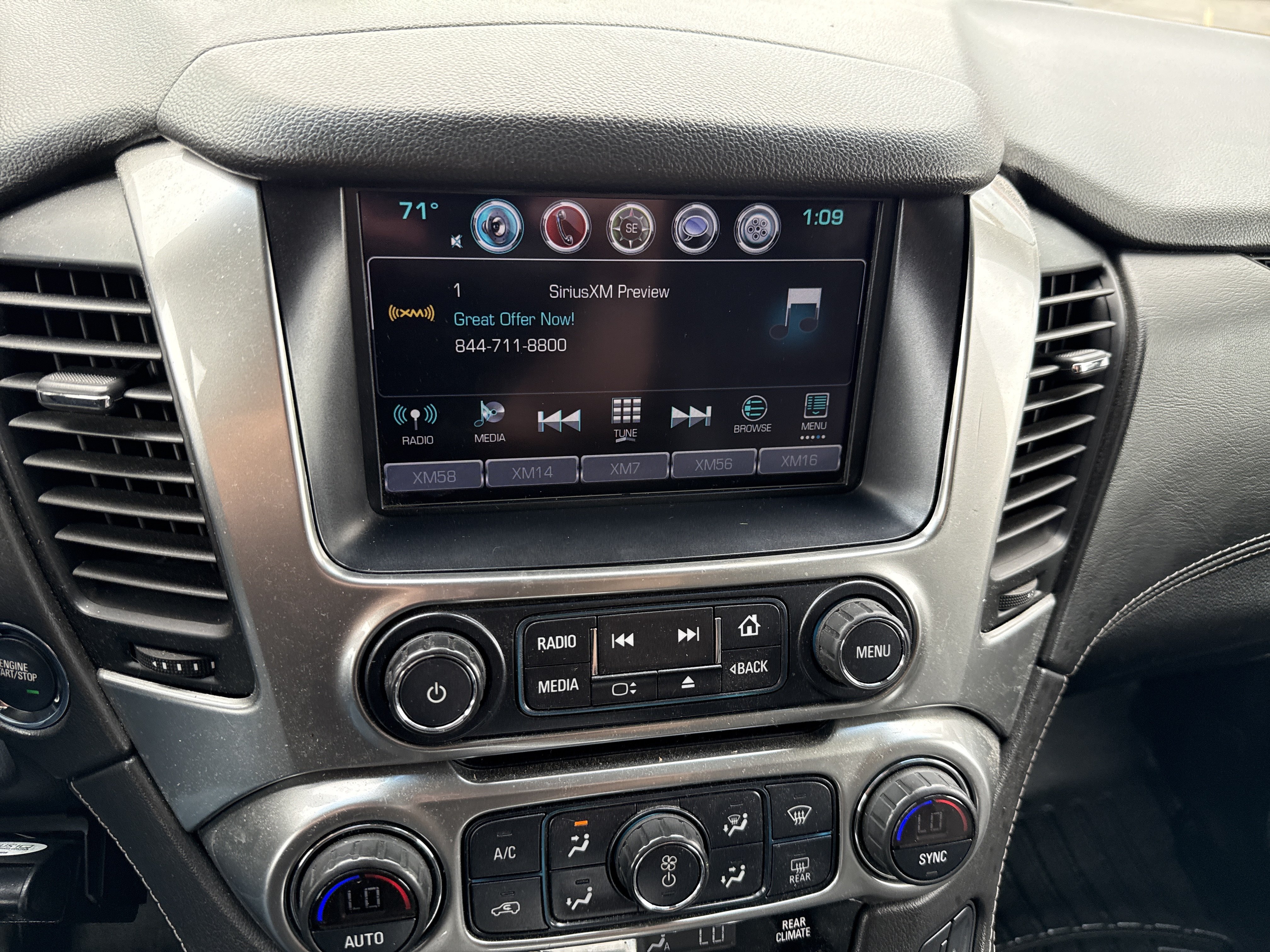 Used 2016 Chevrolet Suburban LT AWD/4WD image 27