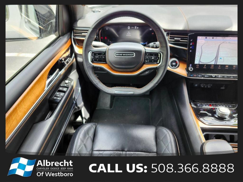 Used 2024 Jeep Grand Wagoneer L Series III AWD/4WD image 13