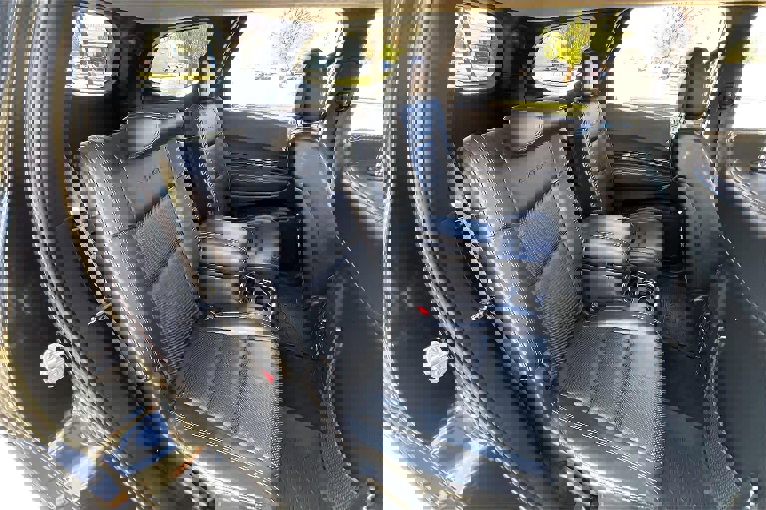 Used 2015 Dodge Durango Citadel w/ Technology Group image 18