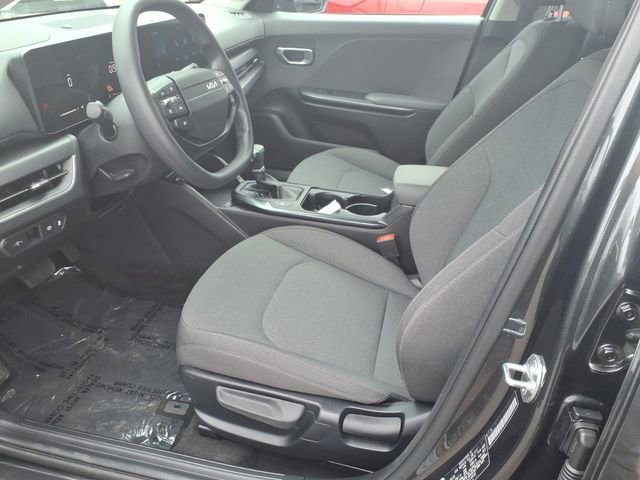 Used 2025 Kia K4 LXS image 11