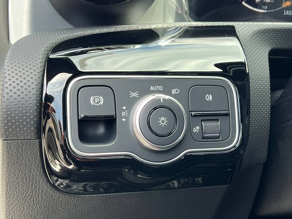 New 2026 Mercedes-Benz CLA 250 4MATIC image 19