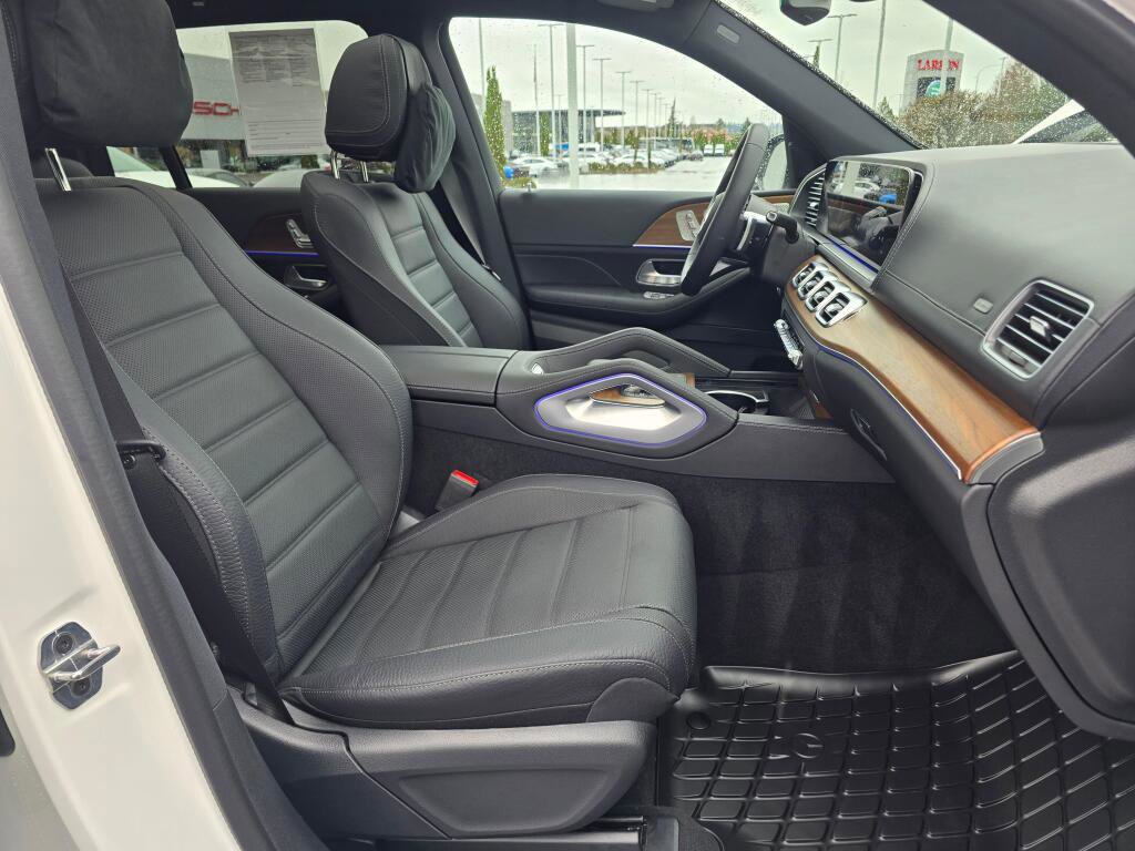 Certified 2025 Mercedes-Benz GLS 580 4MATIC image 29