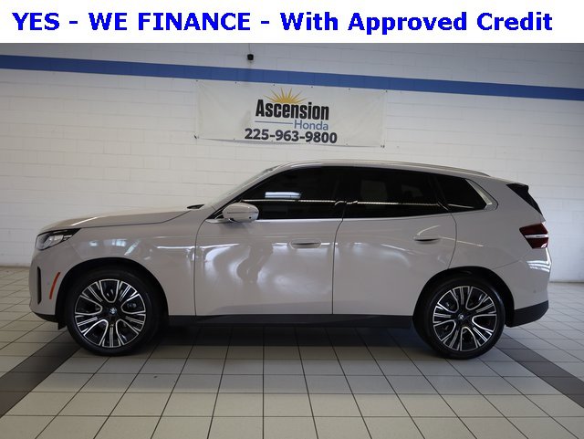 Used 2025 BMW X3 xDrive30i w/ Premium Package image 3