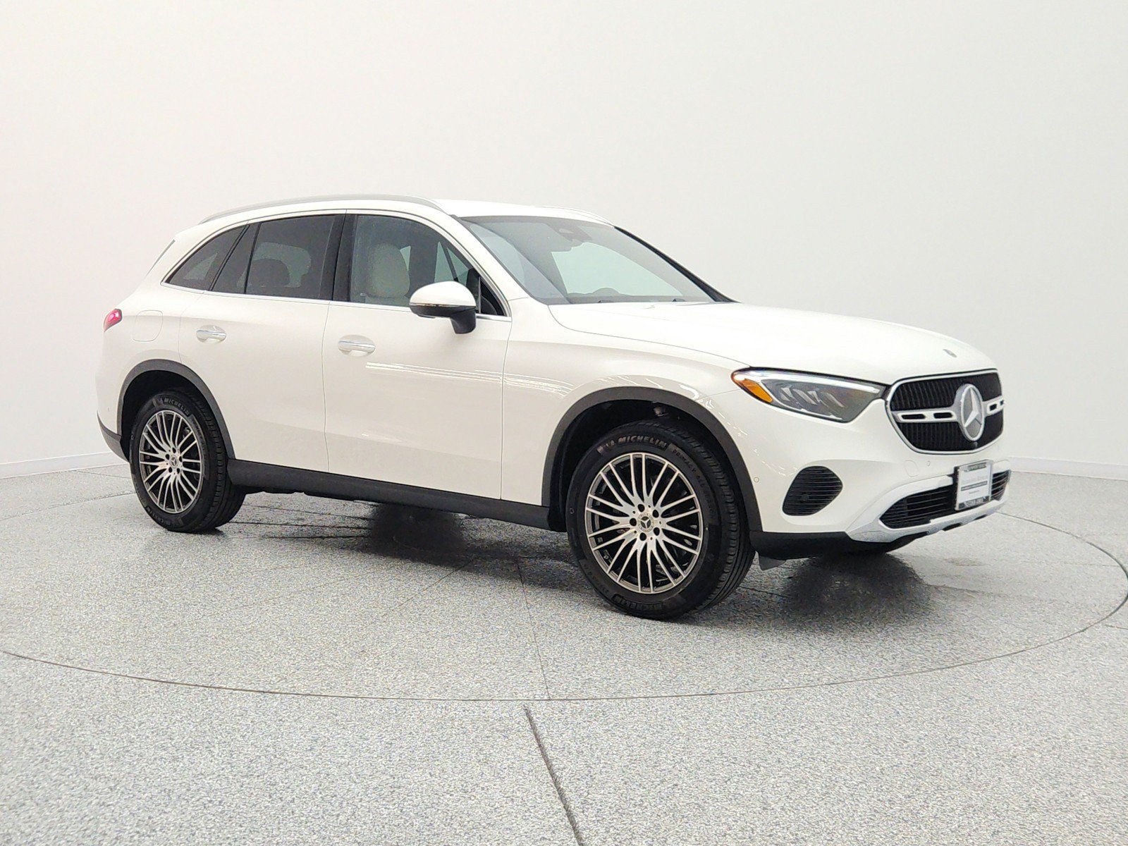 Certified 2026 Mercedes-Benz GLC 300 image 3