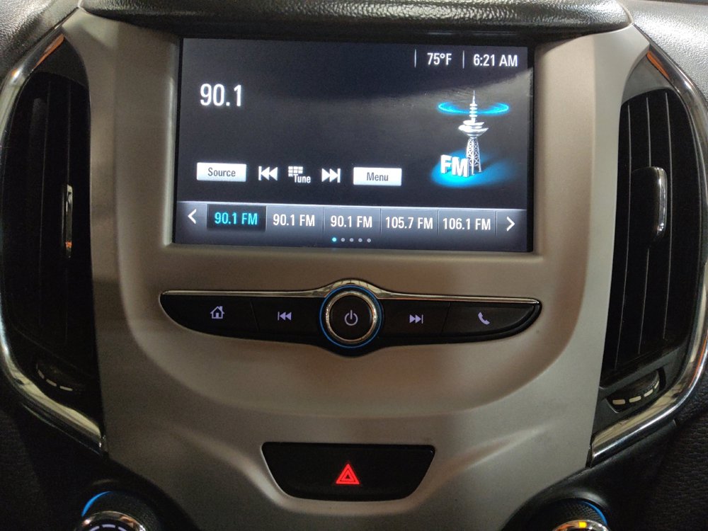 Used 2018 Chevrolet Cruze LS FWD image 25