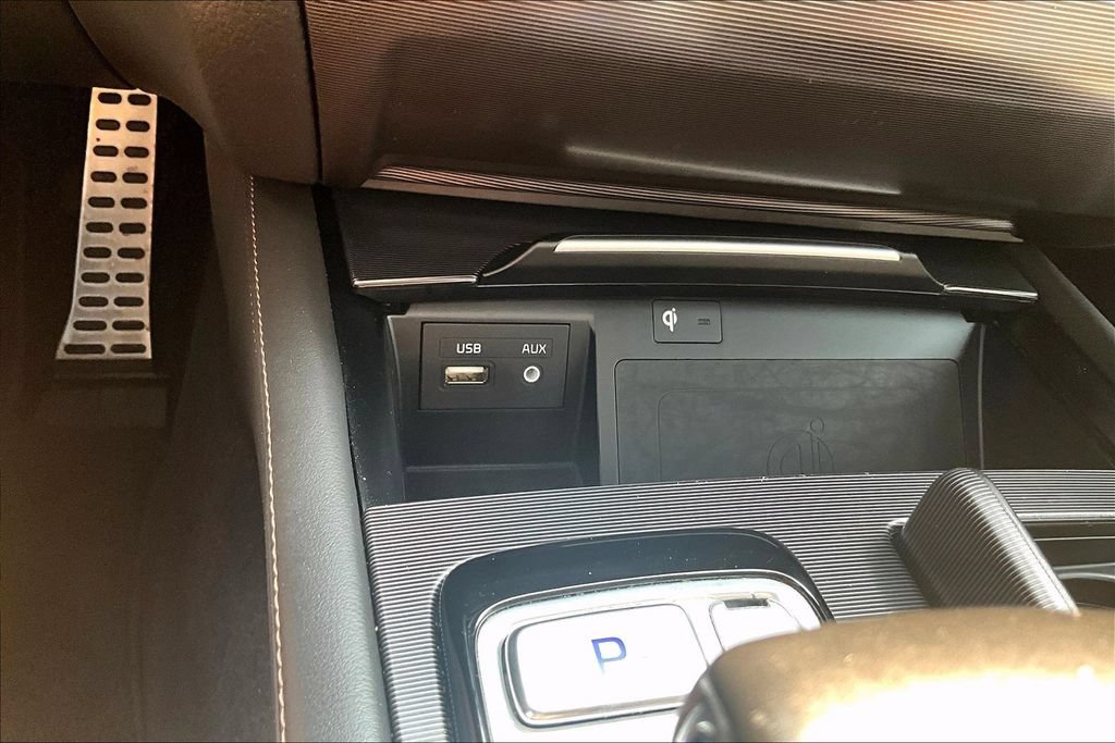 Used 2018 Genesis G80 3.3T Sport RWD image 31