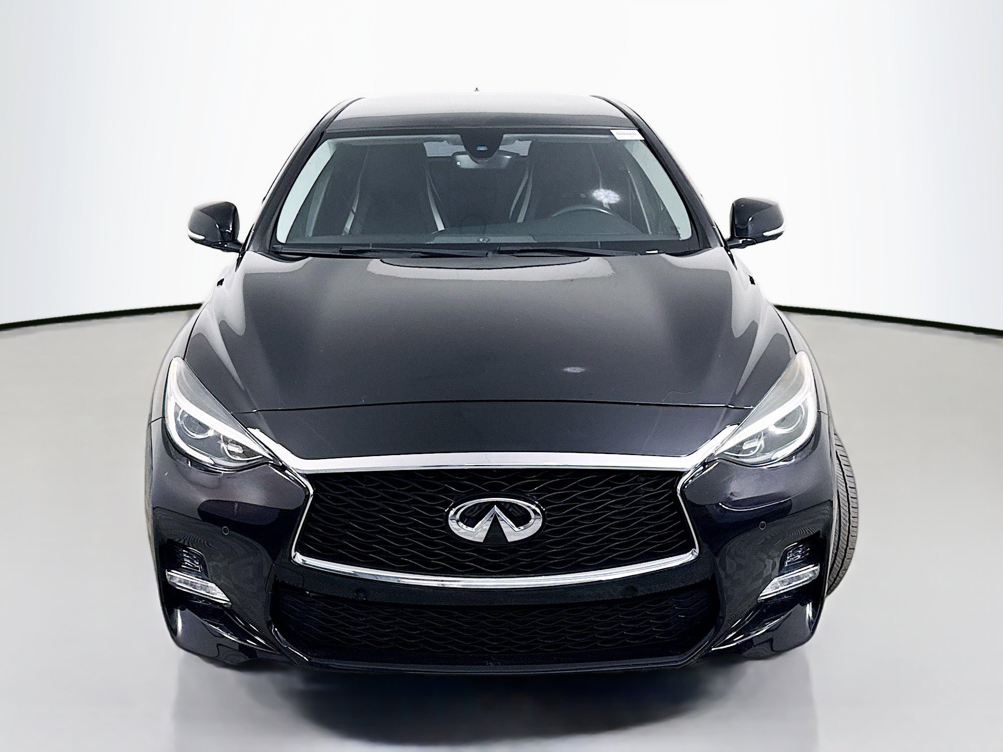 Used 2017 INFINITI QX30 Sport FWD video 2
