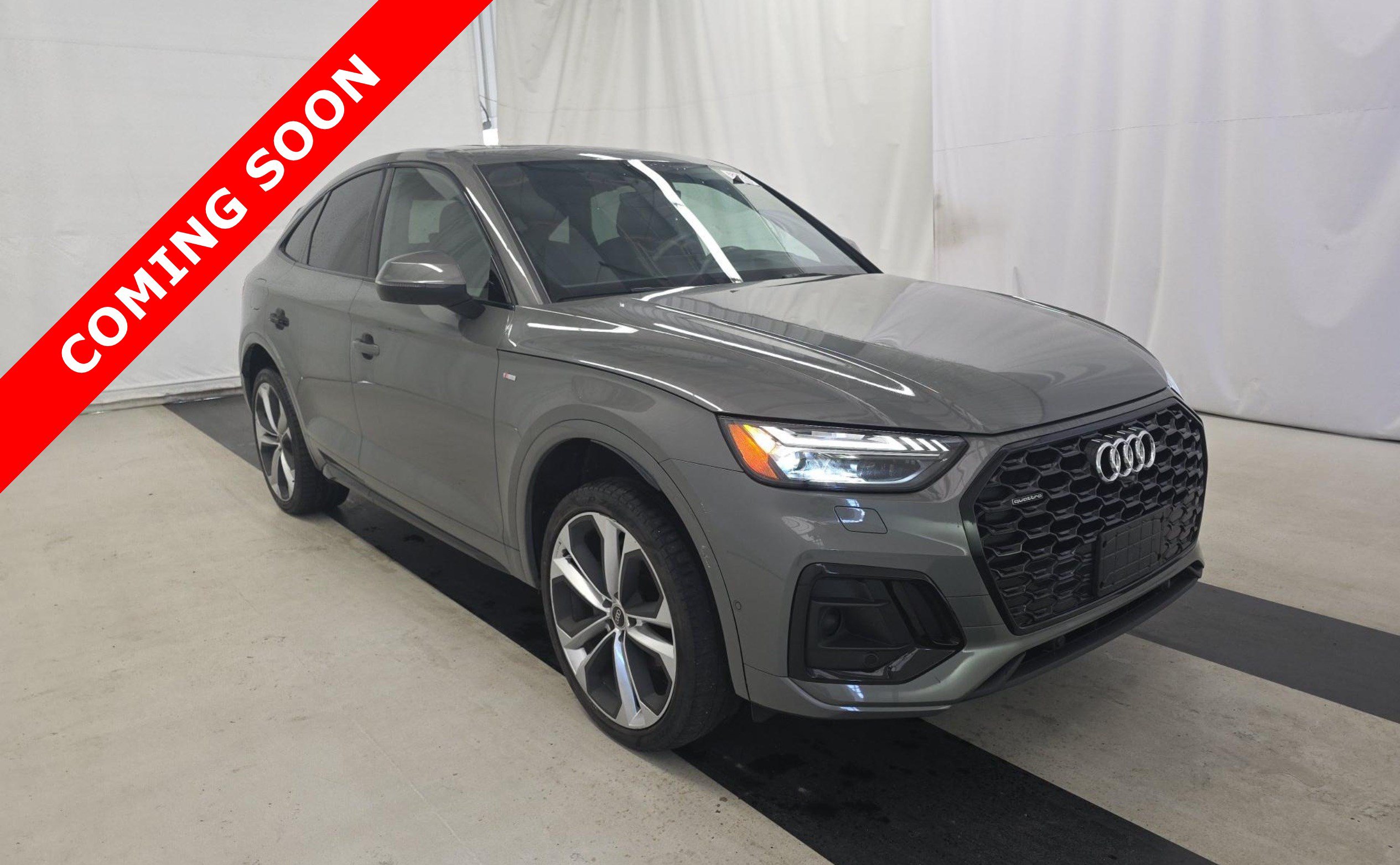 Used 2023 Audi Q5 2.0T Prestige w/ Prestige Package AWD/4WD image 3