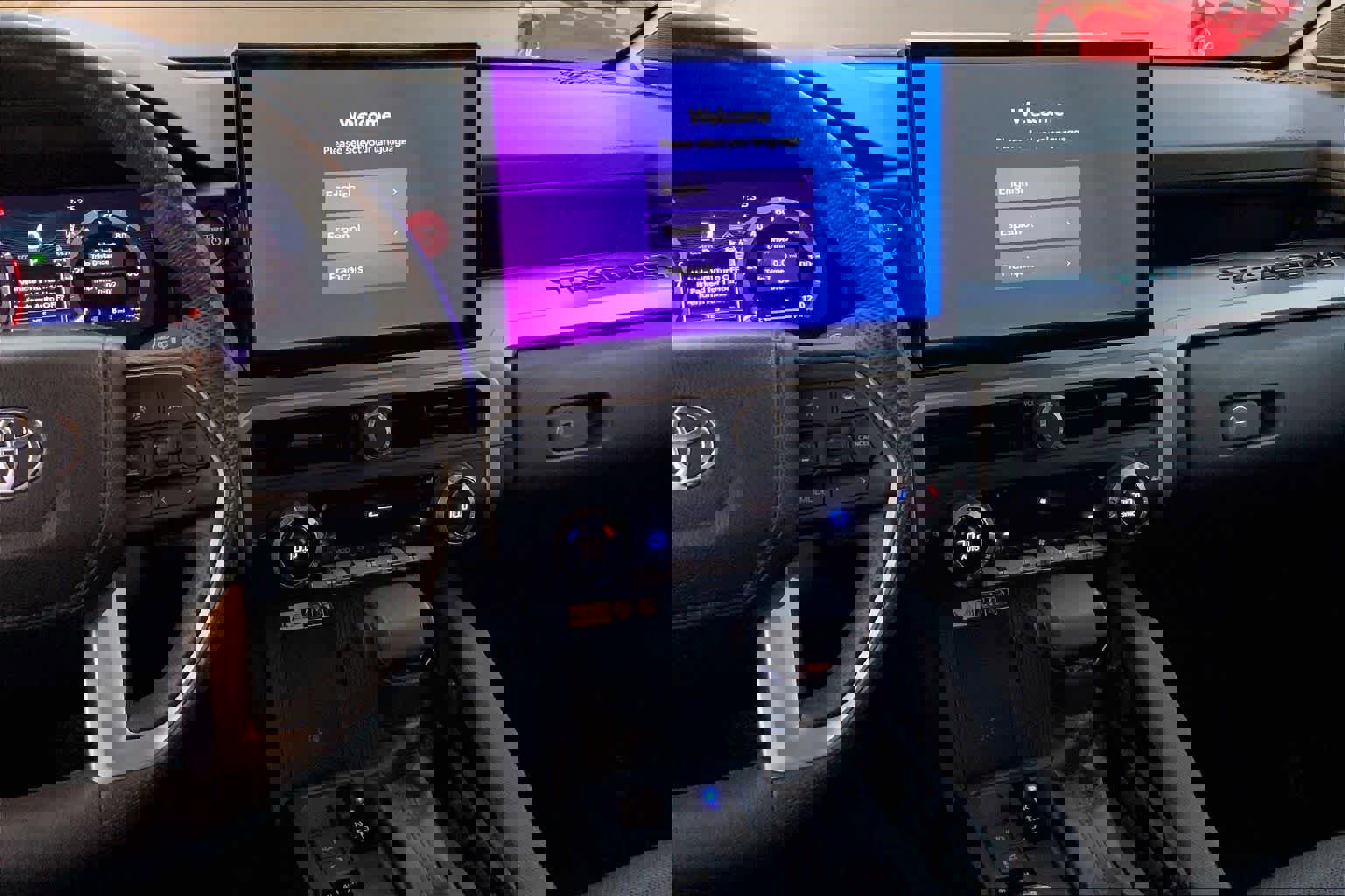 Used 2024 Toyota Tacoma TRD Off-Road w/ TRD Off Road Premium Package image 7