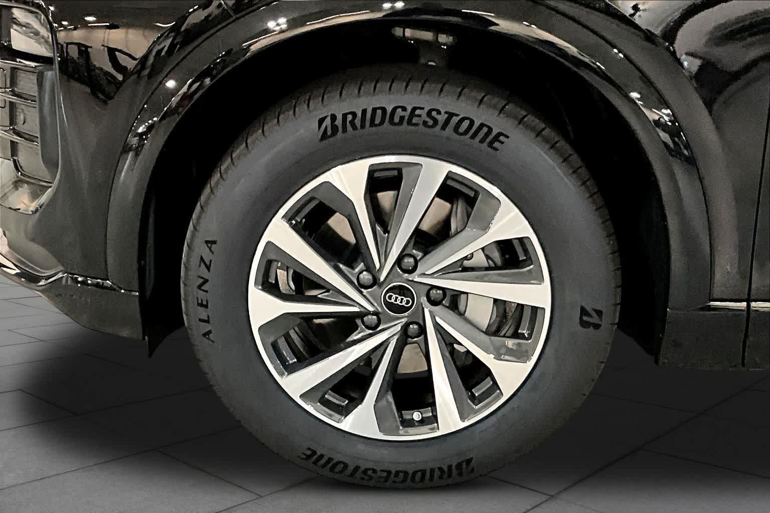 New 2027 Audi Q6 e-tron Premium AWD/4WD image 11