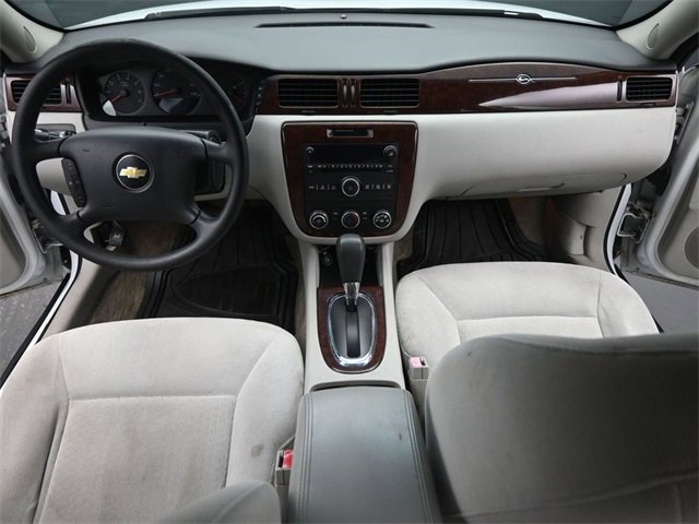 Used 2011 Chevrolet Impala LS image 23