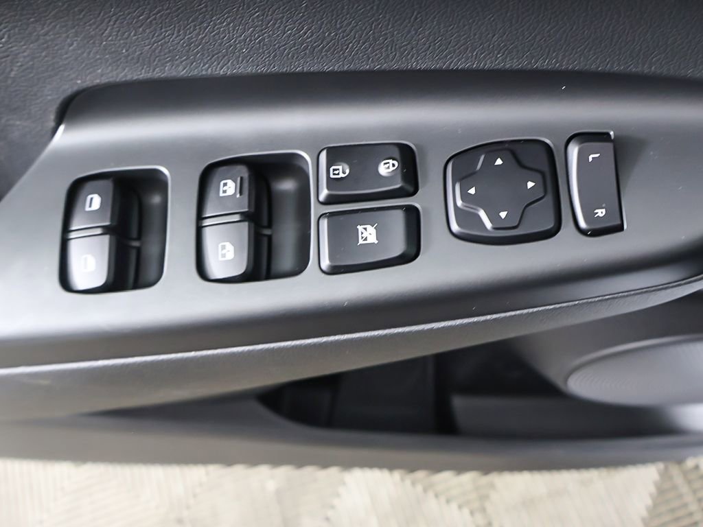 Used 2020 Hyundai Kona SEL AWD/4WD image 34