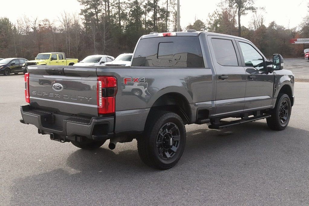 Used 2024 Ford F250 XL w/ STX Appearance Package image 7