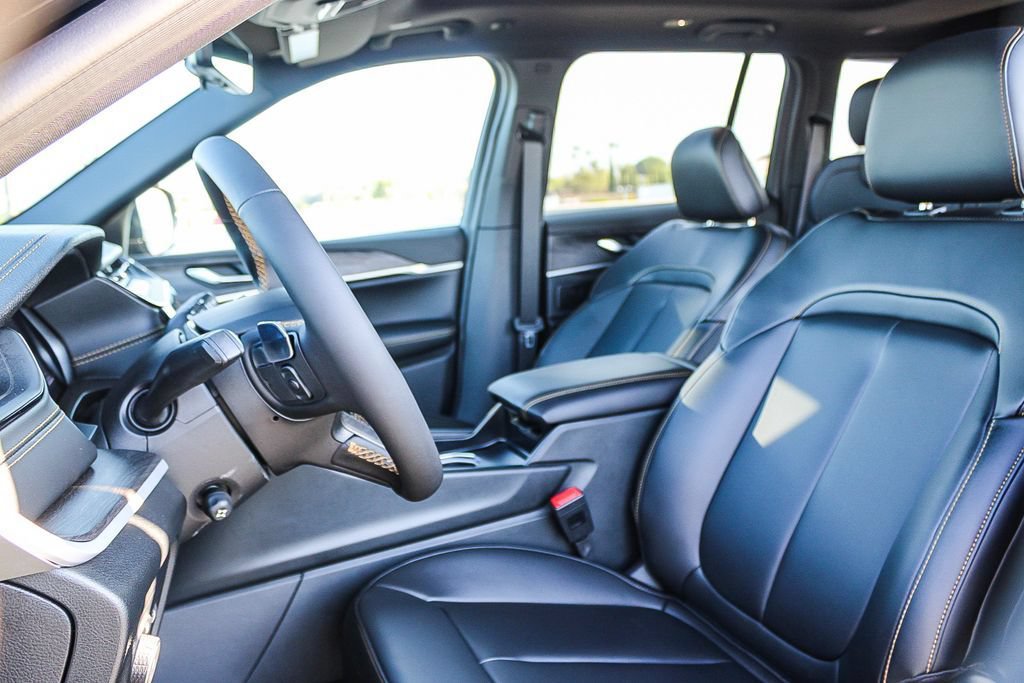 New 2026 Jeep Grand Cherokee Limited AWD/4WD image 18
