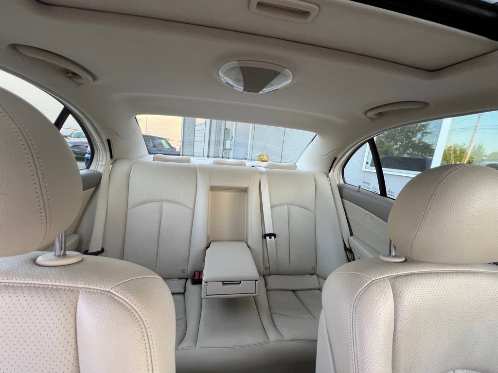 Used 2003 Mercedes-Benz E 320 Sedan image 21