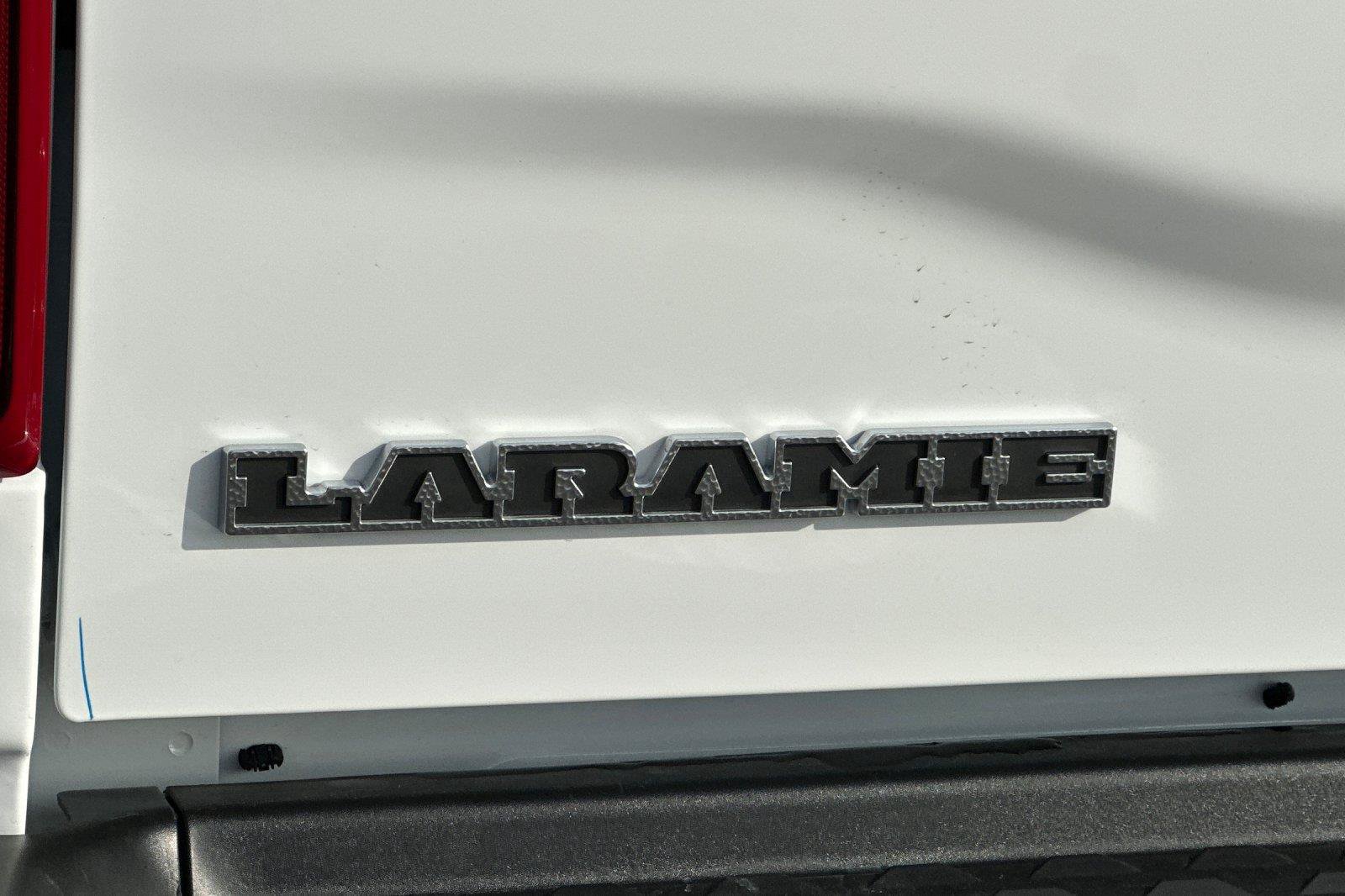 New 2026 RAM 3500 Laramie AWD/4WD image 25