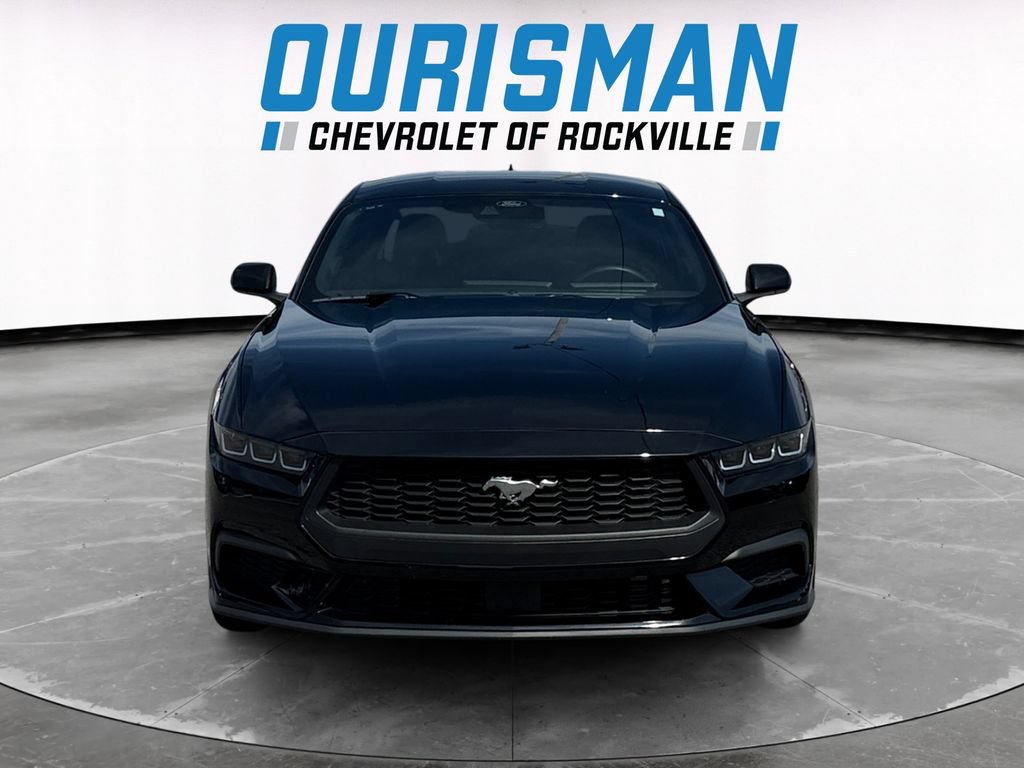 Used 2024 Ford Mustang Coupe RWD image 8