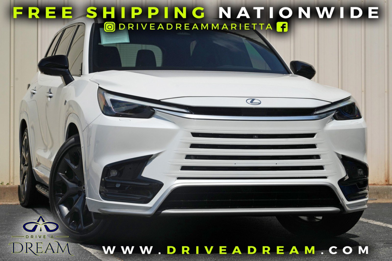 Used 2025 Lexus TX 500h AWD w/ Technology Package image 2