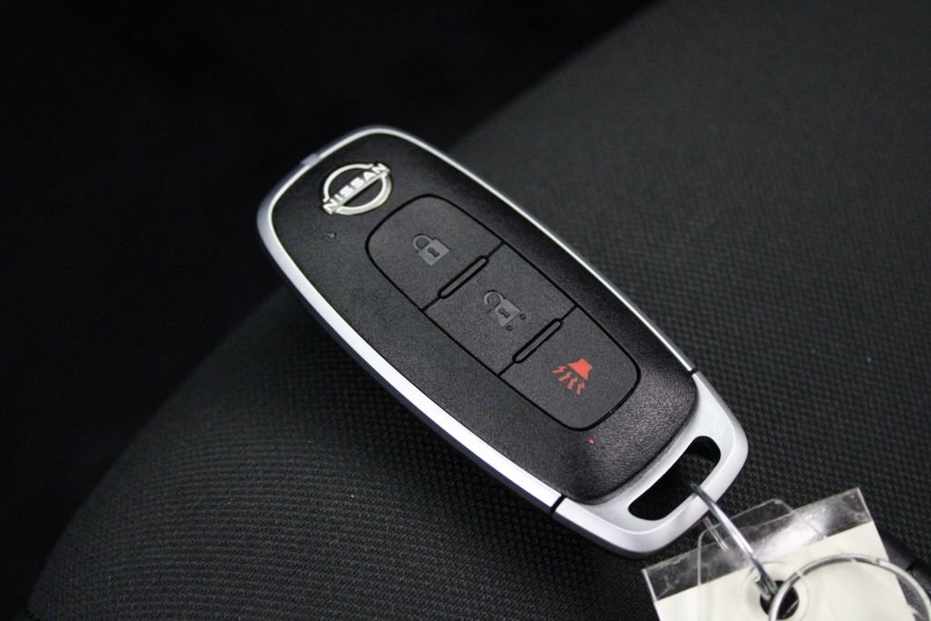 Certified 2023 Nissan Kicks SR w/ SR Premium Package image 31