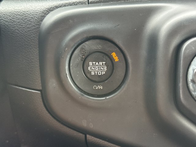 Used 2021 Jeep Wrangler Unlimited Sahara w/ Cold Weather Group AWD/4WD image 22