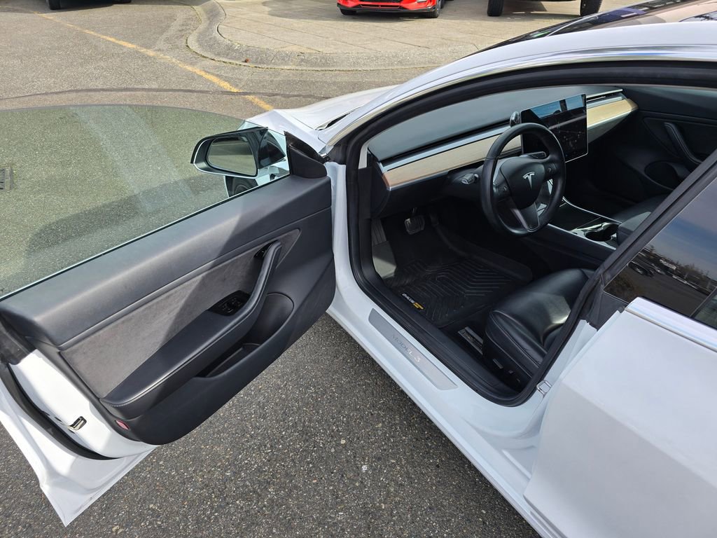 Used 2018 Tesla Model 3 Long Range AWD/4WD image 11