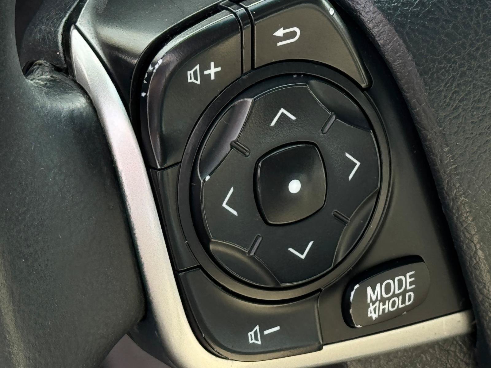 Used 2013 Toyota Camry XLE FWD image 16
