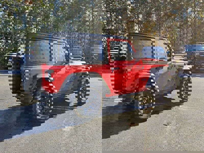 Used 2022 Jeep Wrangler Sport image 10