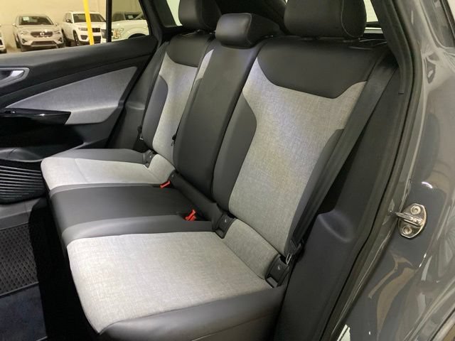 Used 2025 Volkswagen ID.4 Pro RWD image 69