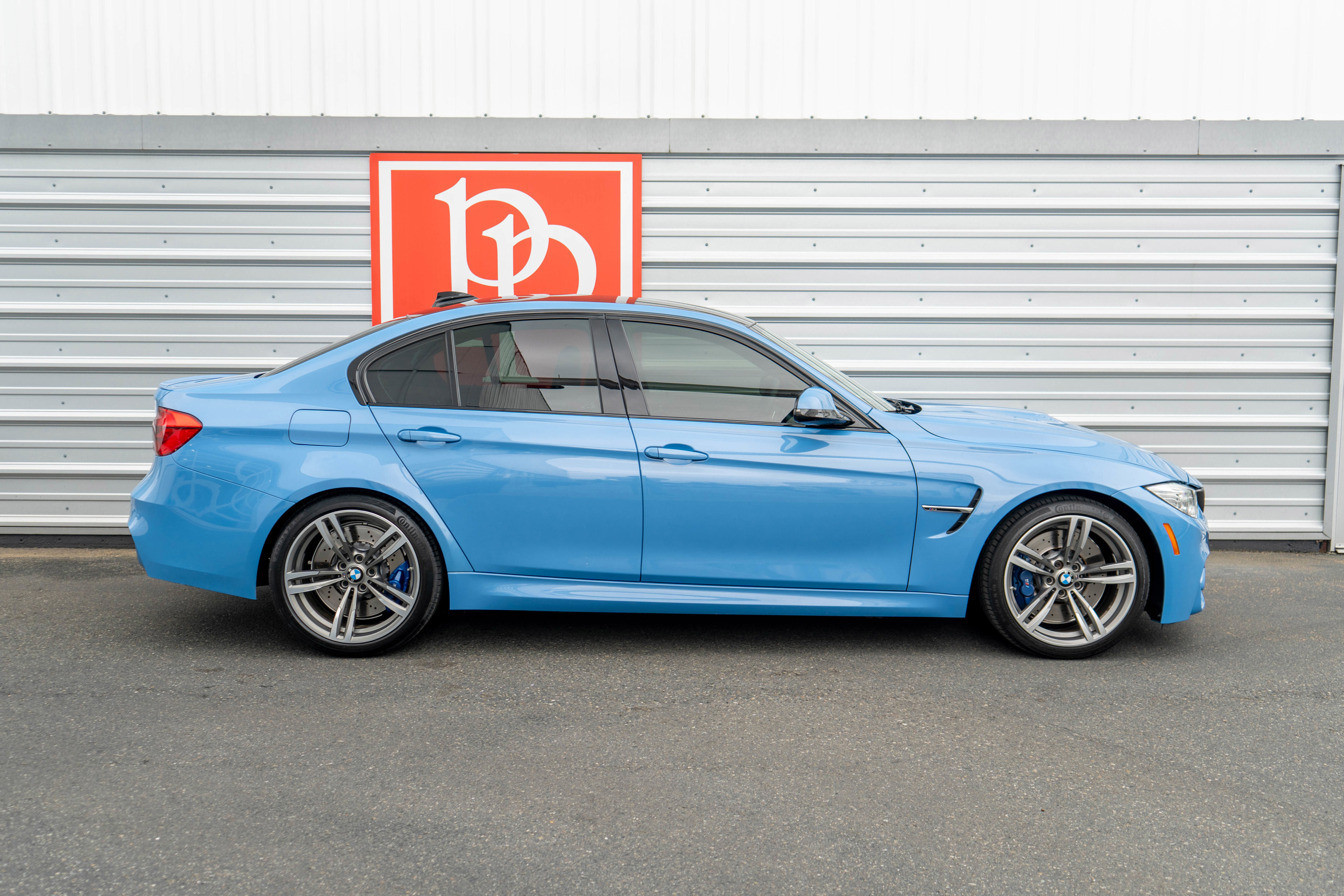 Used 2017 BMW M3 RWD image 41