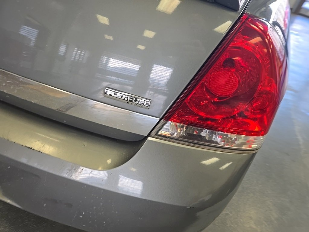 Used 2008 Chevrolet Impala LT w/ Luxury Edition Package image 6