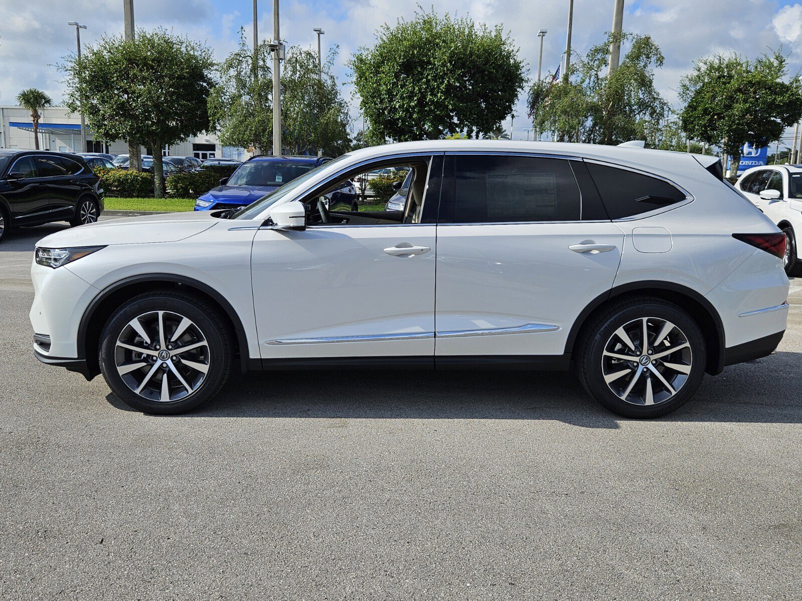 New 2025 Acura MDX FWD w/ Technology Package image 8