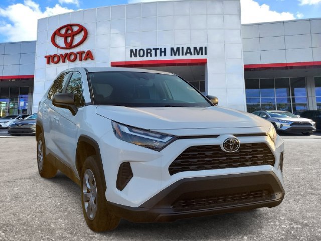 Used 2025 Toyota RAV4 LE FWD image 1