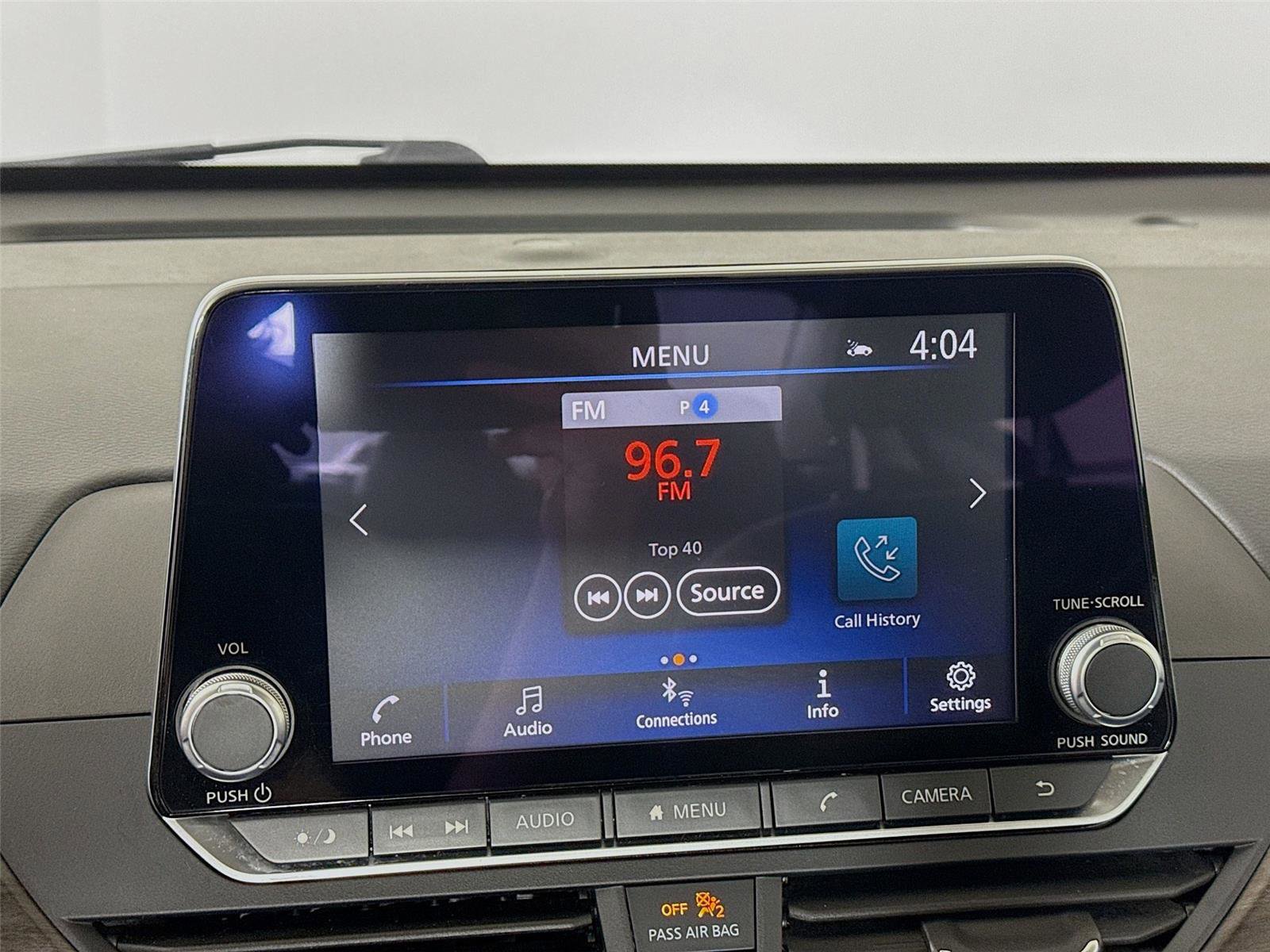 Used 2025 Nissan Altima 2.5 SV FWD image 7