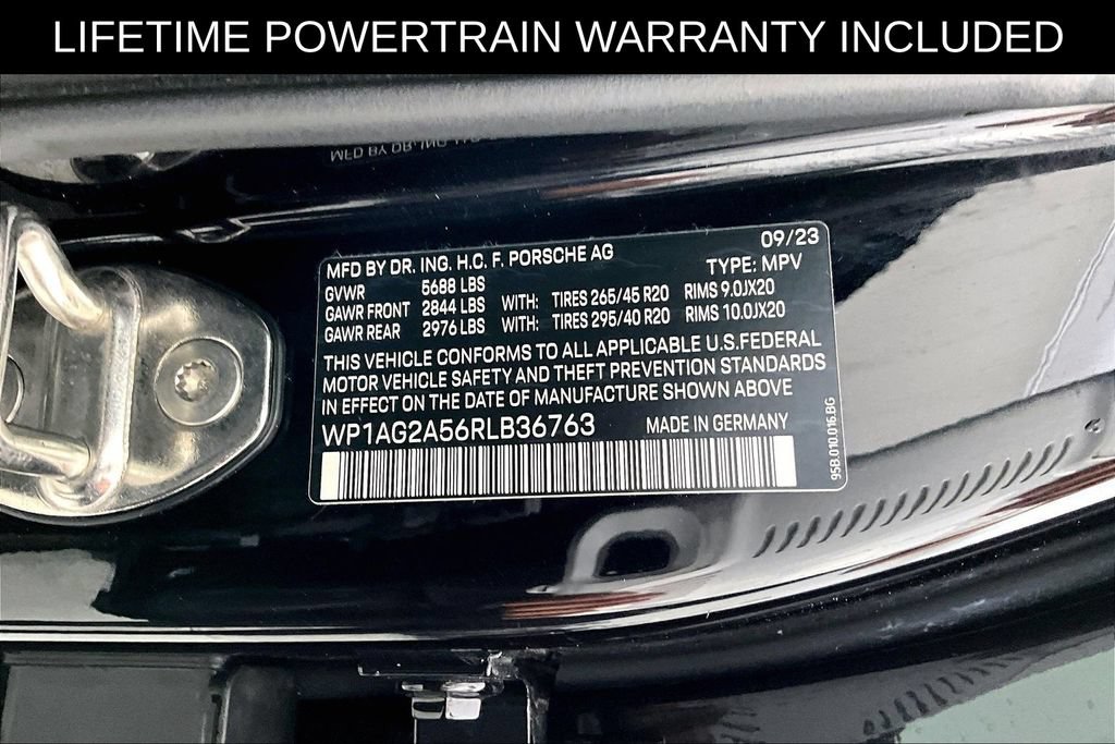 Used 2024 Porsche Macan S AWD/4WD image 43