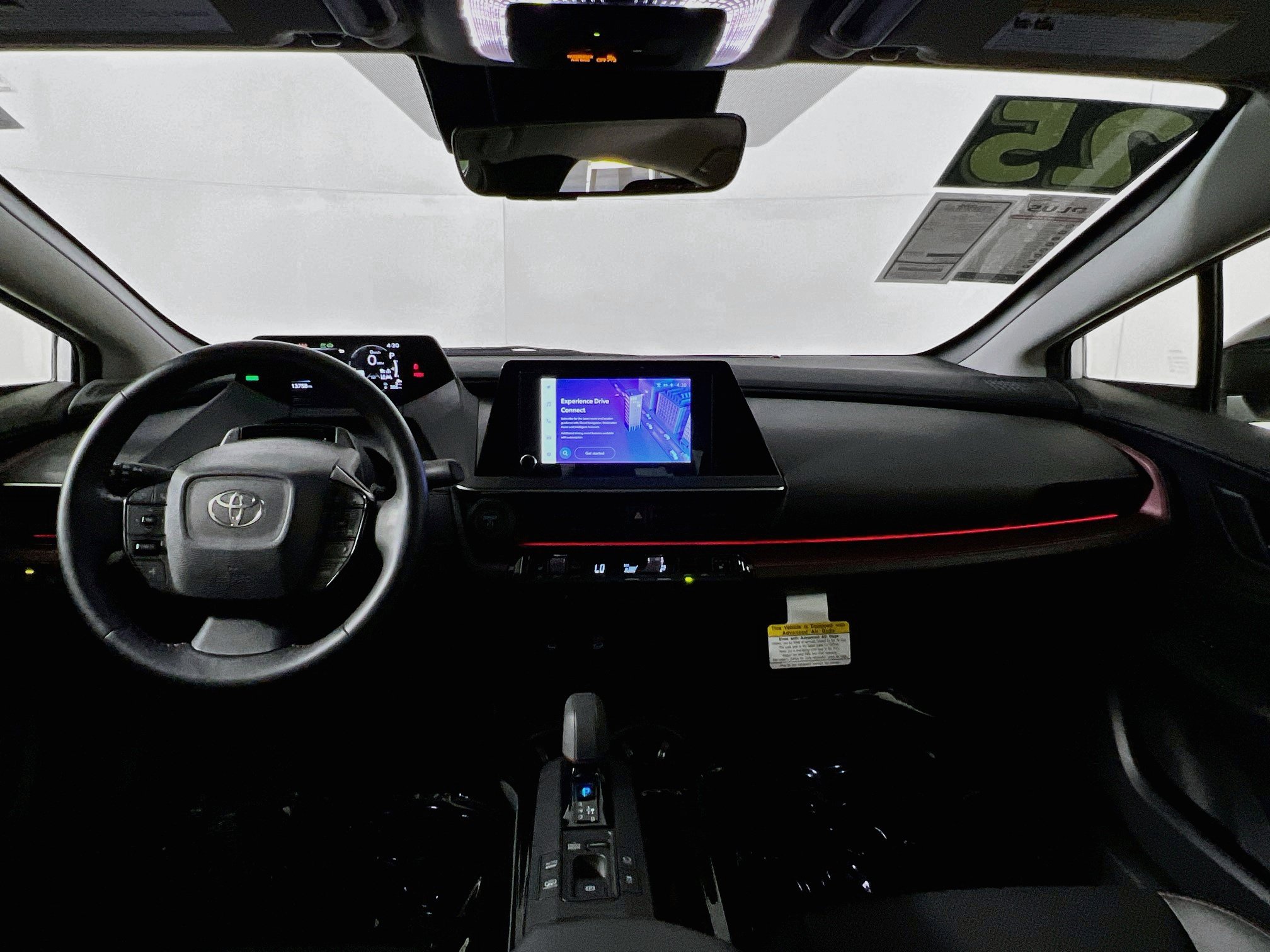 Used 2025 Toyota Prius Plug-In Hybrid FWD image 29