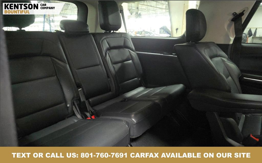 Used 2025 Lincoln Navigator L Reserve image 7