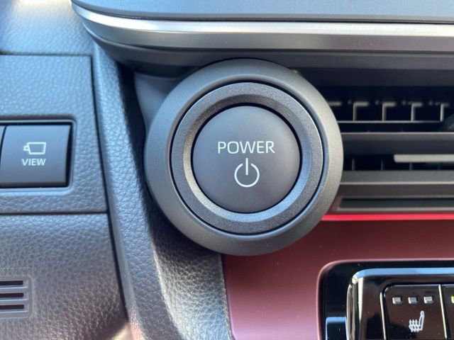 New 2025 Toyota Prius Plug-In Hybrid FWD image 41
