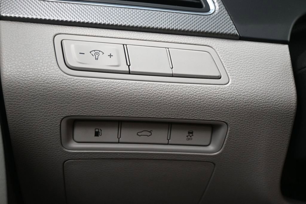 Used 2016 Hyundai Sonata SE FWD image 19