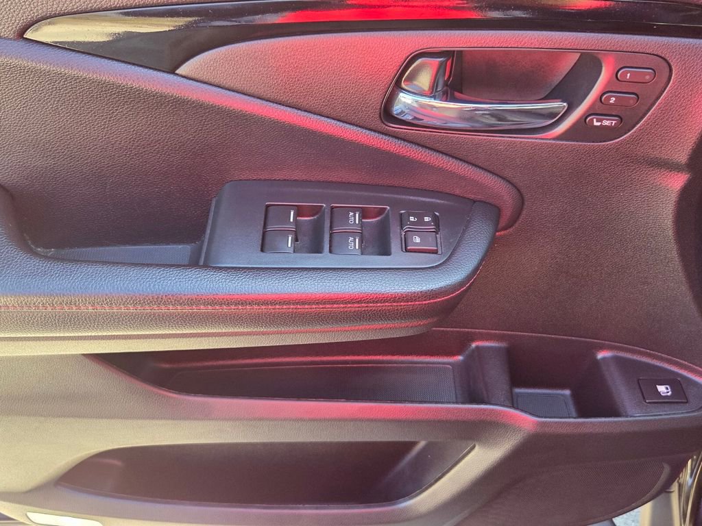 Used 2023 Honda Ridgeline Black Edition image 12