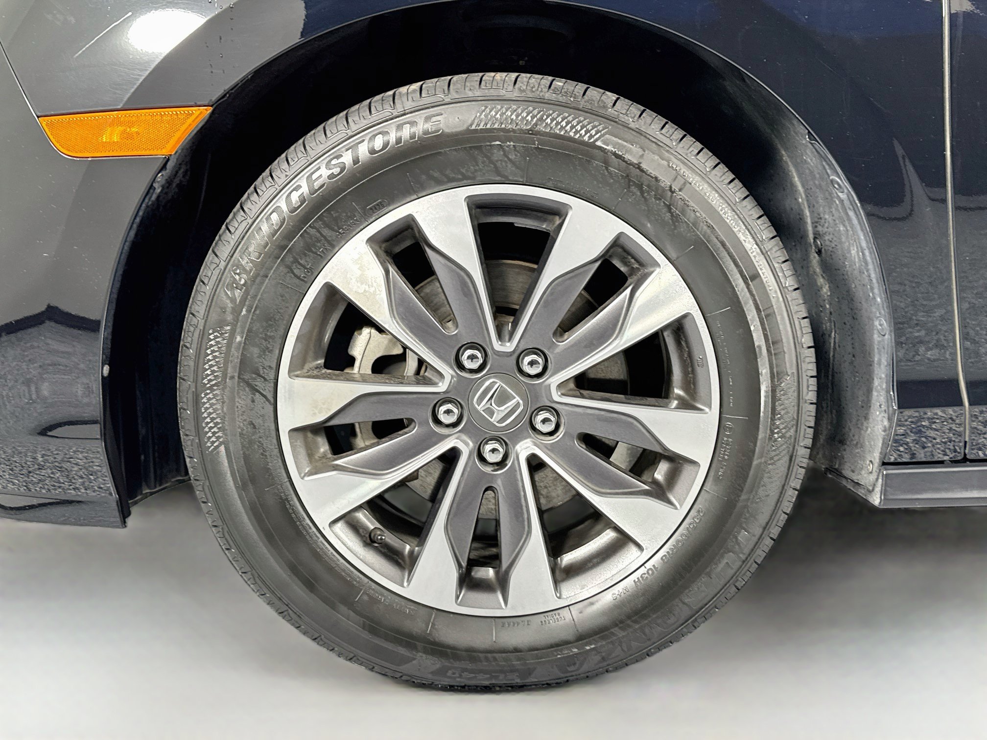 Certified 2024 Honda Odyssey EX-L image 32