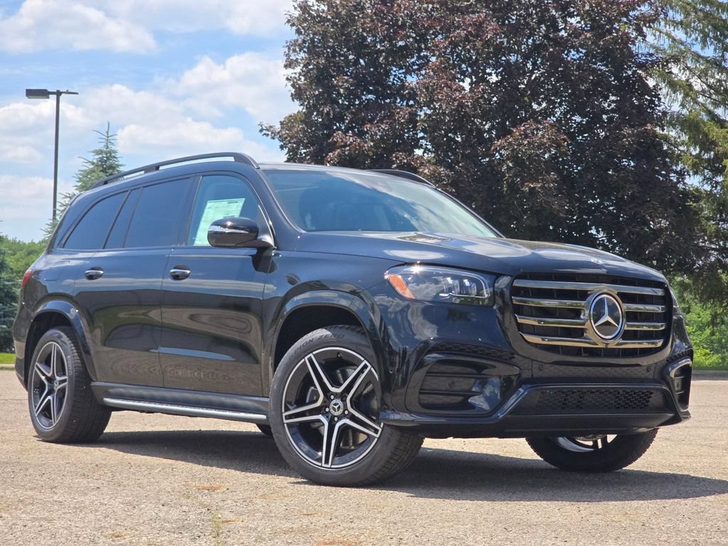 New 2026 Mercedes-Benz GLS 450 4MATIC image 2