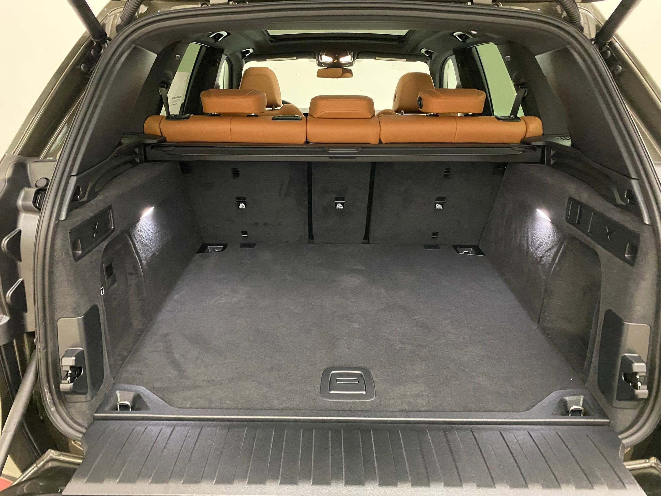 Used 2026 BMW X5 xDrive40i w/ Premium Package image 31